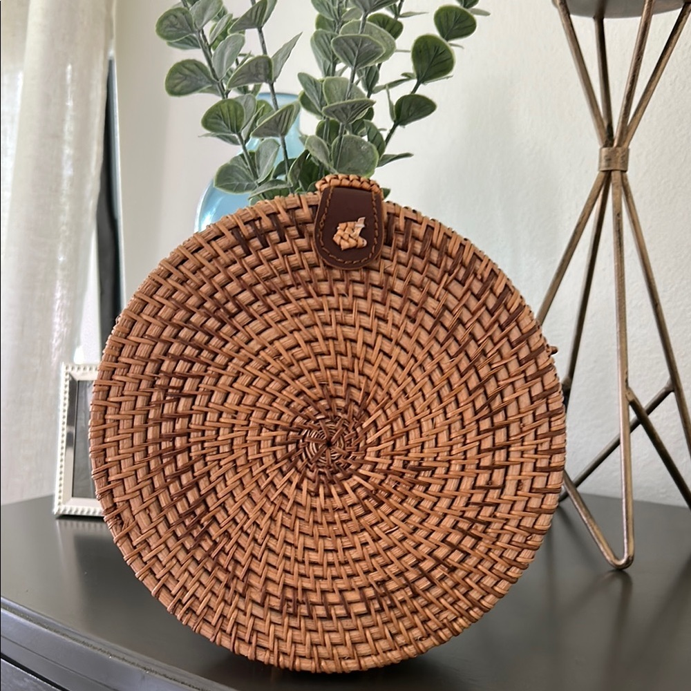 Summer Vibes Round Woven Rattan Bag